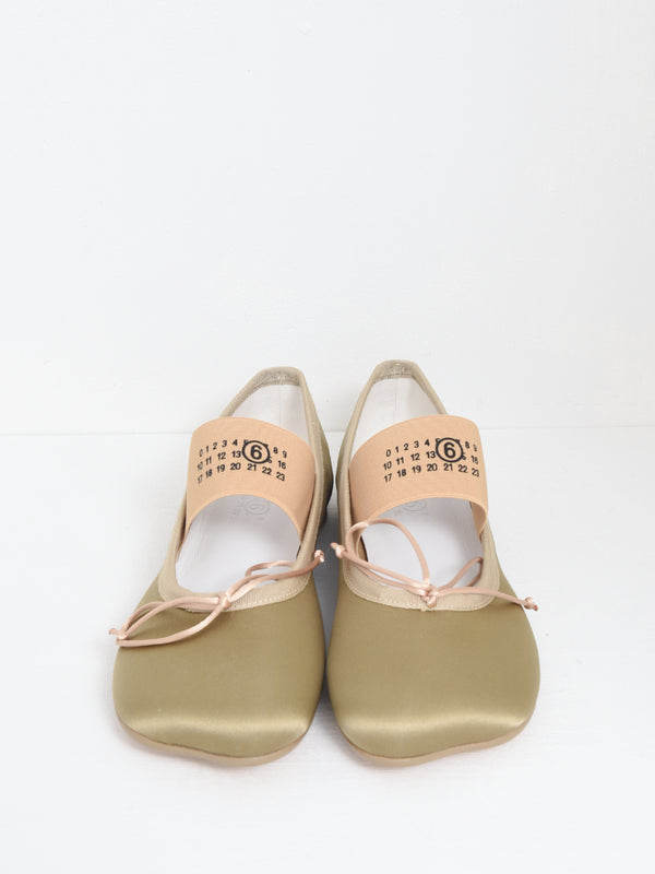 BALLET SHOE_T2368-Three House